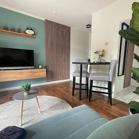 Modernes Apartment In เคมนิตซ์ ภายนอก รูปภาพ