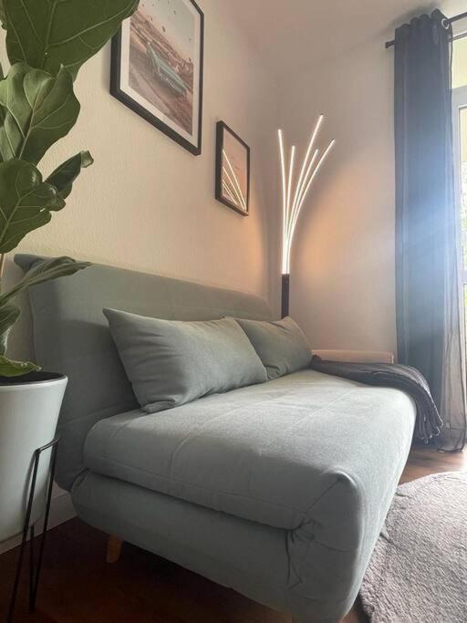 Modernes Apartment In เคมนิตซ์ ภายนอก รูปภาพ